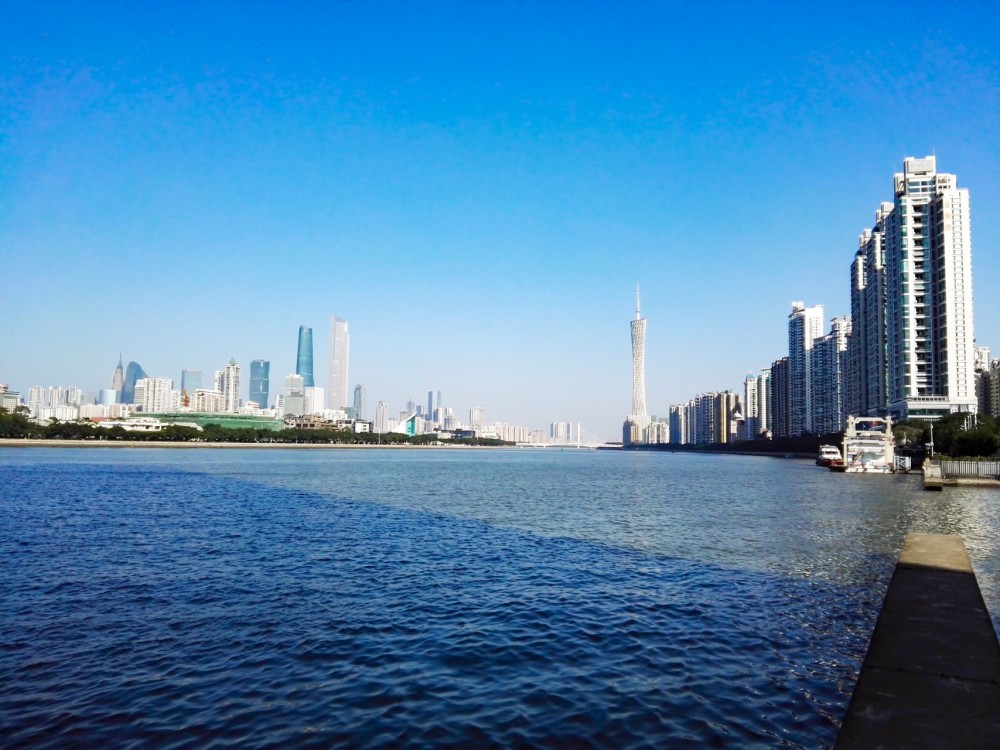 与江上的水巴▲江边风光▲江边风光▲江边与海印桥▲海印桥▲珠江水巴