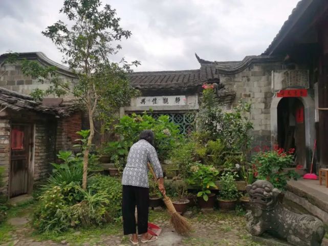 周周,大牛 第二站 塘前 塘前夜下 莲乡藕遇 塘前村地处冠豸山后花园