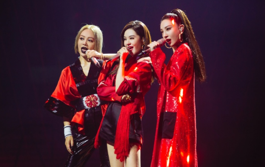 宁静|宁静当年有多美？上街被路人追着围观，张国荣赞其无法用言语形容