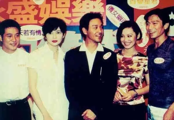 宁静|宁静当年有多美？上街被路人追着围观，张国荣赞其无法用言语形容