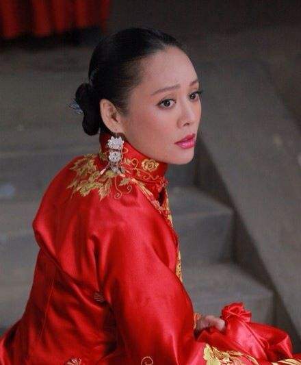 宁静|宁静当年有多美？上街被路人追着围观，张国荣赞其无法用言语形容