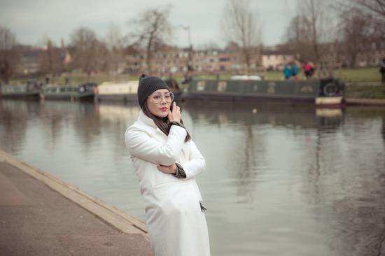 宁静|宁静当年有多美？上街被路人追着围观，张国荣赞其无法用言语形容