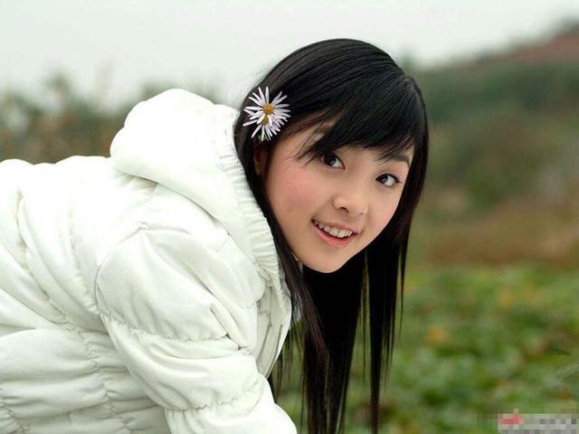 张含韵|从顶流跌落，走过人生至暗时刻，再度归来，她用“输得起”回应
