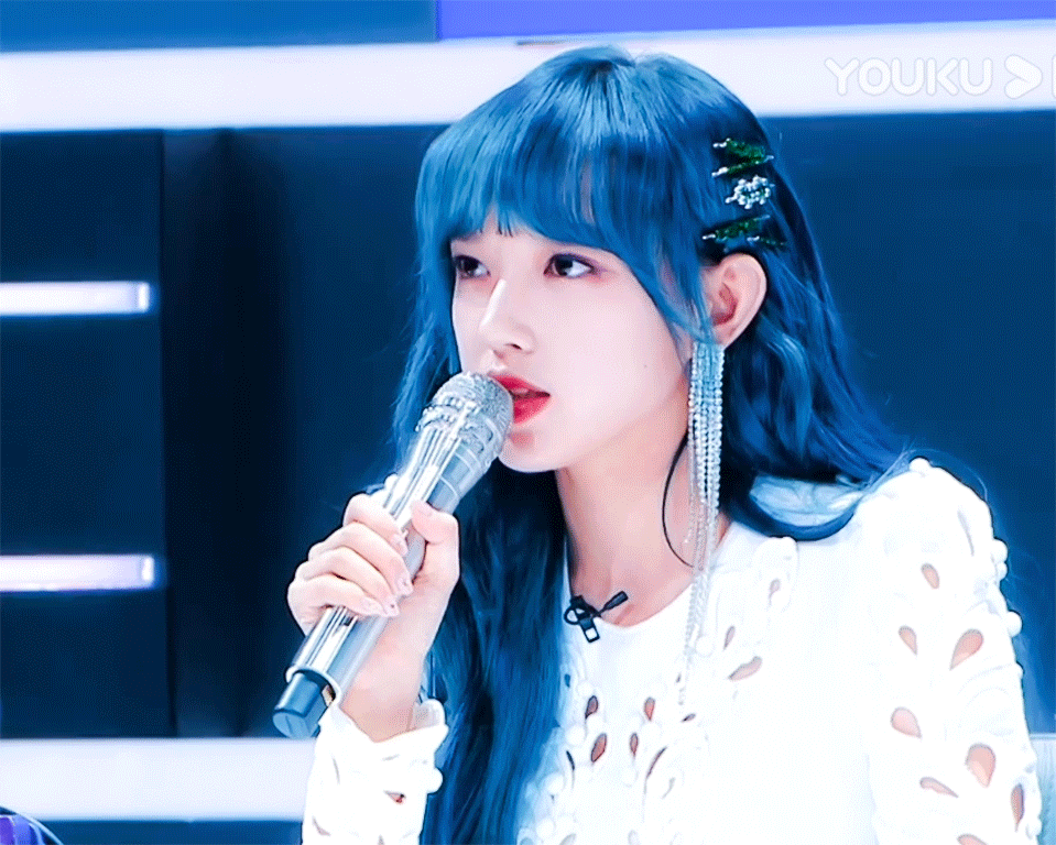 时代峻峰二公主张艺凡嘉行二公主热巴乐华娱乐的二公主竟是她