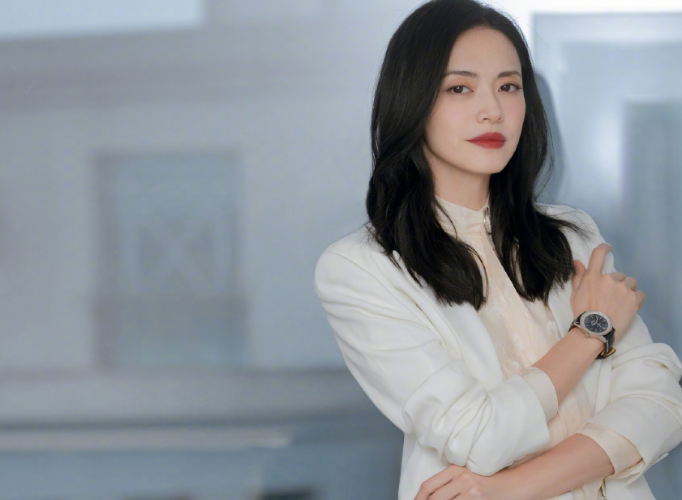 姚晨|仝卓diss前辈姚晨，称其是恶之花，只因她给郑云龙“加油”了？