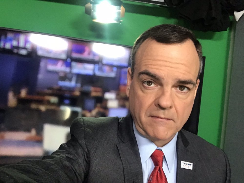 特朗普|特朗普竞选app遭大批青少年围攻，满屏负面评论，评分低至1.2