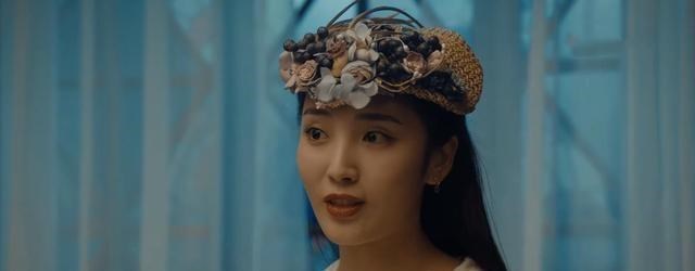 河神Ⅱ惊艳的小神婆顾影弹钢琴跳古典舞多才多艺