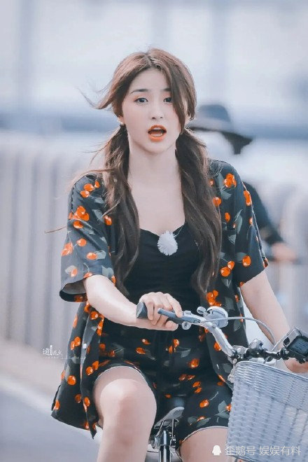 金子涵站姐因为把金子涵p的胖被骂到关站明明肉肉的妹妹也很美啊