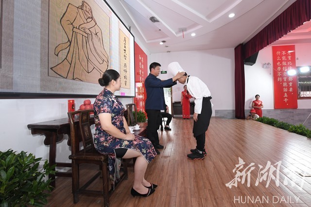 宋小兵|秦大妈餐饮联合创始人、技术总监宋小兵举行收徒仪式