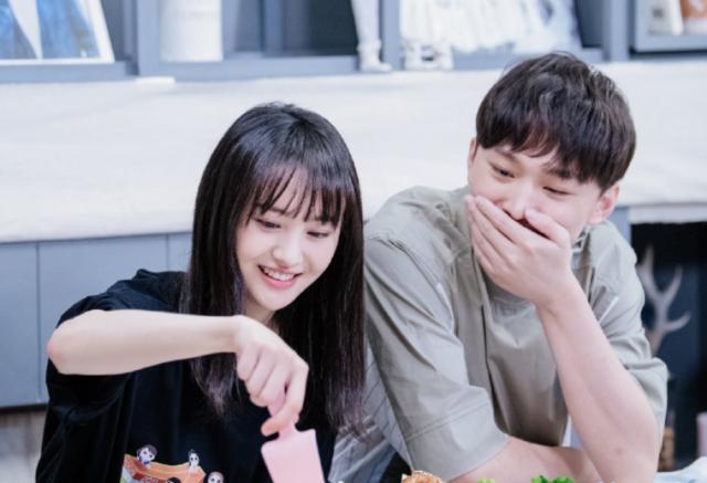 迪丽热巴|郑爽成过去三年的“热搜女王”，杨紫和迪丽热巴加起来也不如郑爽