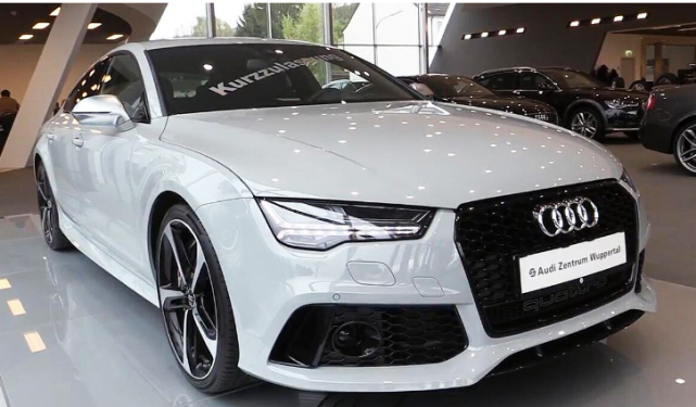 偶遇200万奥迪车也就那样,只是尾部留言太扎心,单身狗看了想打人