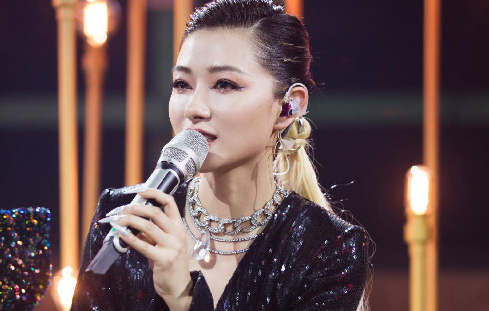 浪姐|《浪姐》冲浪榜还有四小时：万茜跌至第五，许飞朱婧汐争第七