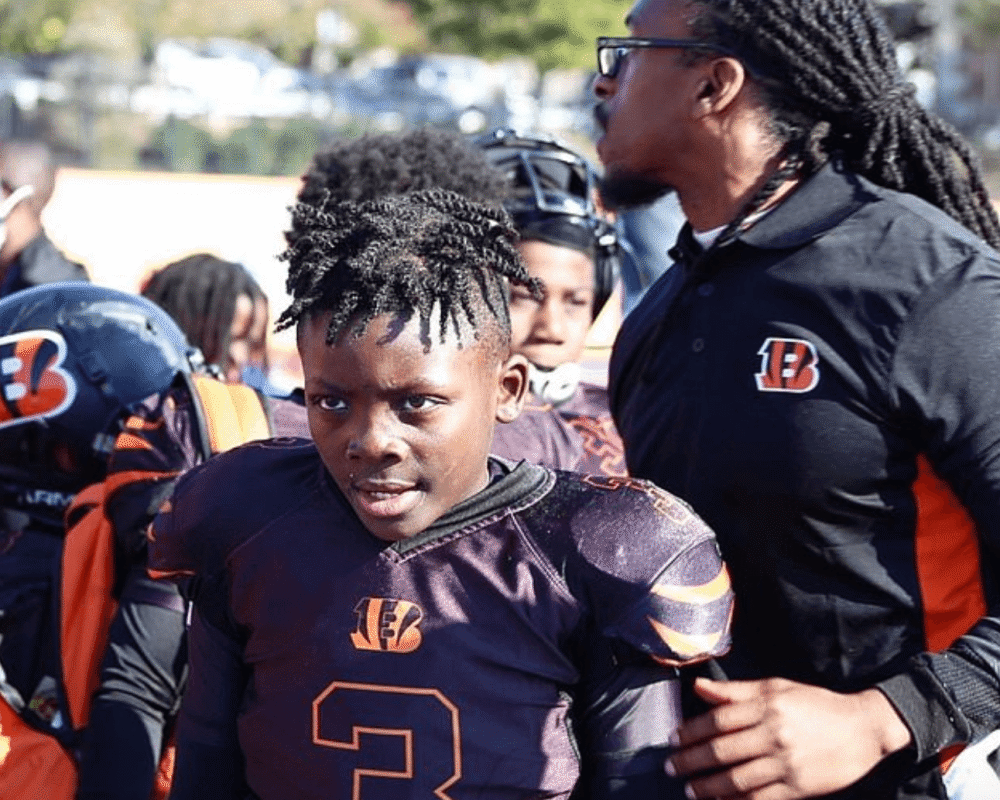 克里斯蒂安·温菲尔德|美国男子枪杀11岁男孩，三个月前本来持枪被捕，因疫情提前出狱