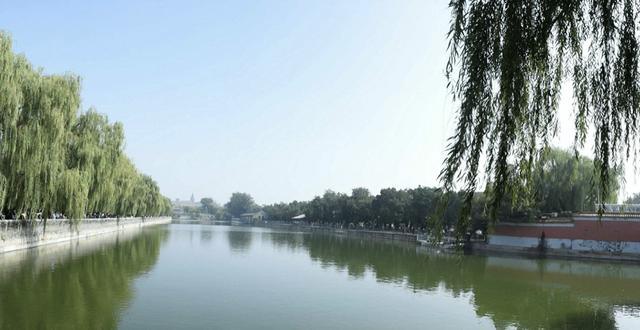 北京这个地方每天可以换角度欣赏故宫！