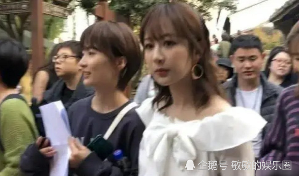 杨紫|有种意外出道叫“杨紫经纪人”，同框颜值比杨紫还高，网友喊话让她原地出道