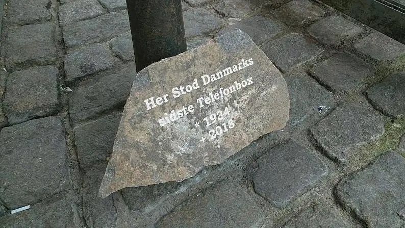 电话亭|除了不能打电话，现在的电话亭什么都能做