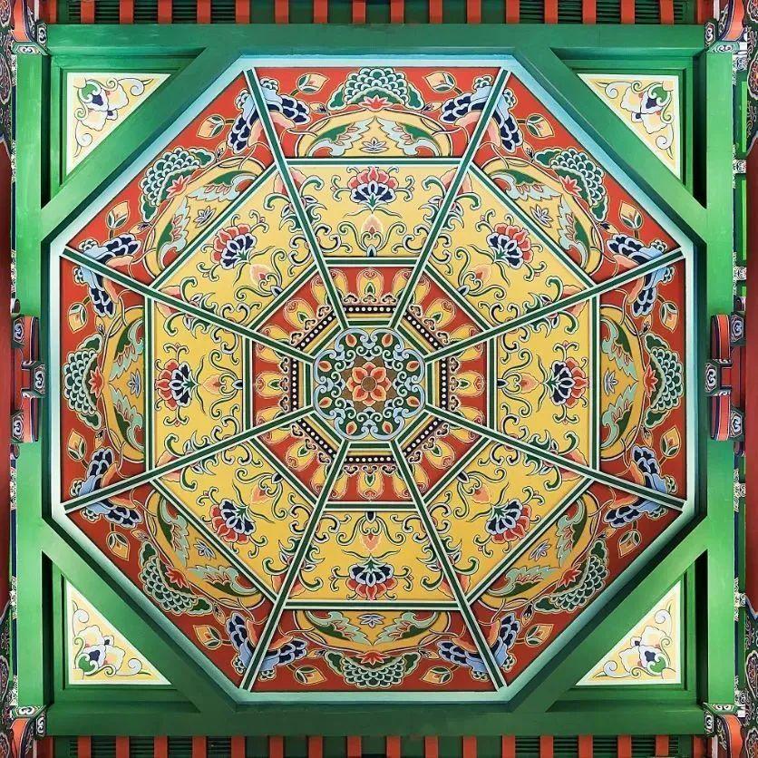 藻井|中国古建筑，连天花板都美到窒息