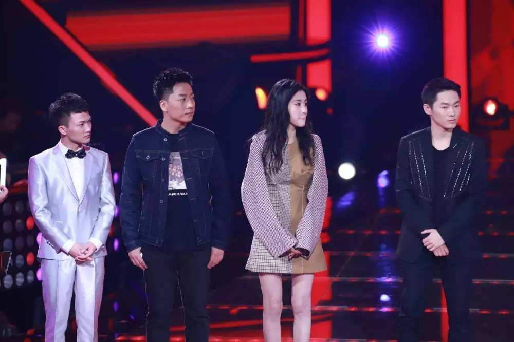 乘风破浪的姐姐|《乘风破浪》观看体验：兜兜转转一大圈，真正能打的还是“超女”