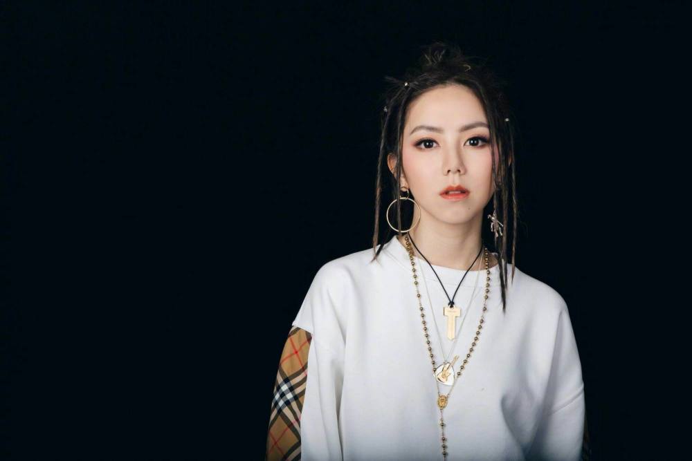 乘风破浪的姐姐|《乘风破浪》观看体验：兜兜转转一大圈，真正能打的还是“超女”