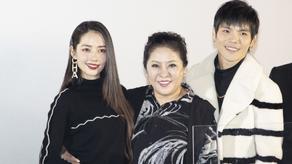 小时代|肚中迅速有金孙，向家少奶却在寻找人生意义，小时代变成了意难忘