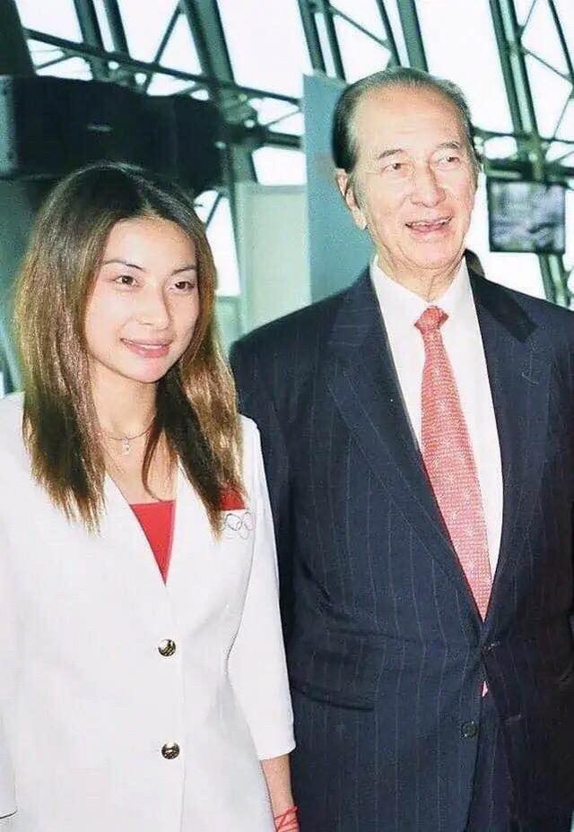 何鸿燊|赌王逝世后，留下的不只豪门恩怨，他与霍启刚郭晶晶还有这层关系