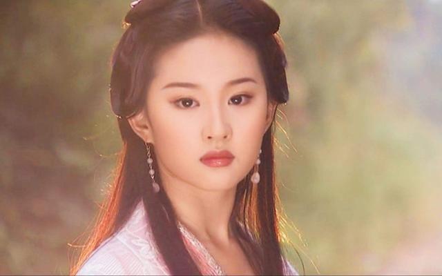 刘亦菲|《天龙八部》17年，神仙选角的背后：刘亦菲空降，赵薇错过阿朱