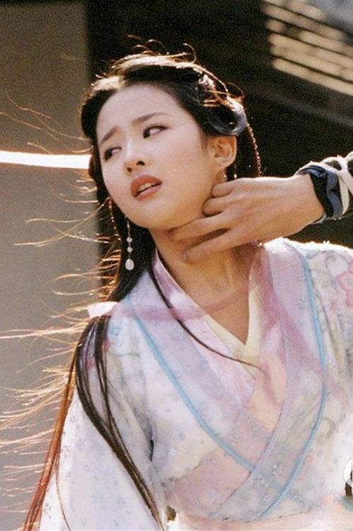 刘亦菲|《天龙八部》17年，神仙选角的背后：刘亦菲空降，赵薇错过阿朱