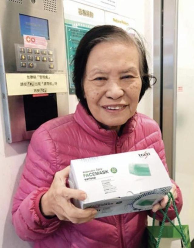 余慕莲|82岁TVB资深绿叶家中摔倒，自行就医拒援助，晚年丧子后孤寡生活