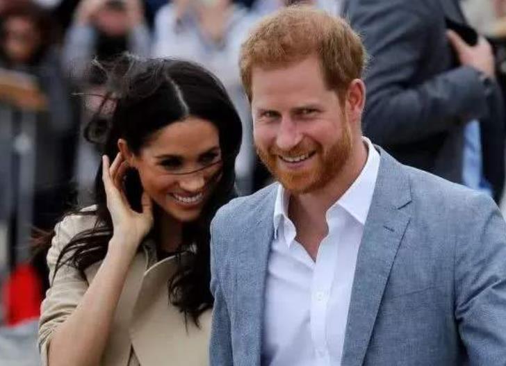 小阿奇|39岁梅根现状曝光！小阿奇已经学会走路，享受贤妻良母的生活