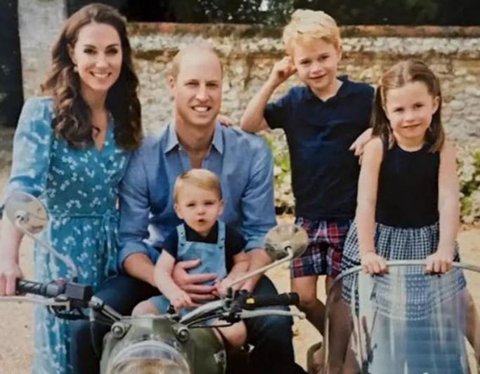 小阿奇|39岁梅根现状曝光！小阿奇已经学会走路，享受贤妻良母的生活