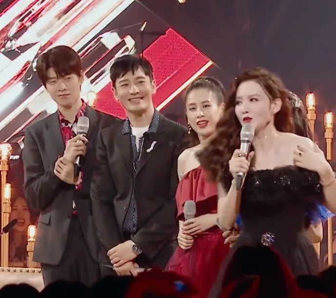 张萌|别立人设了，请姐姐们说真话