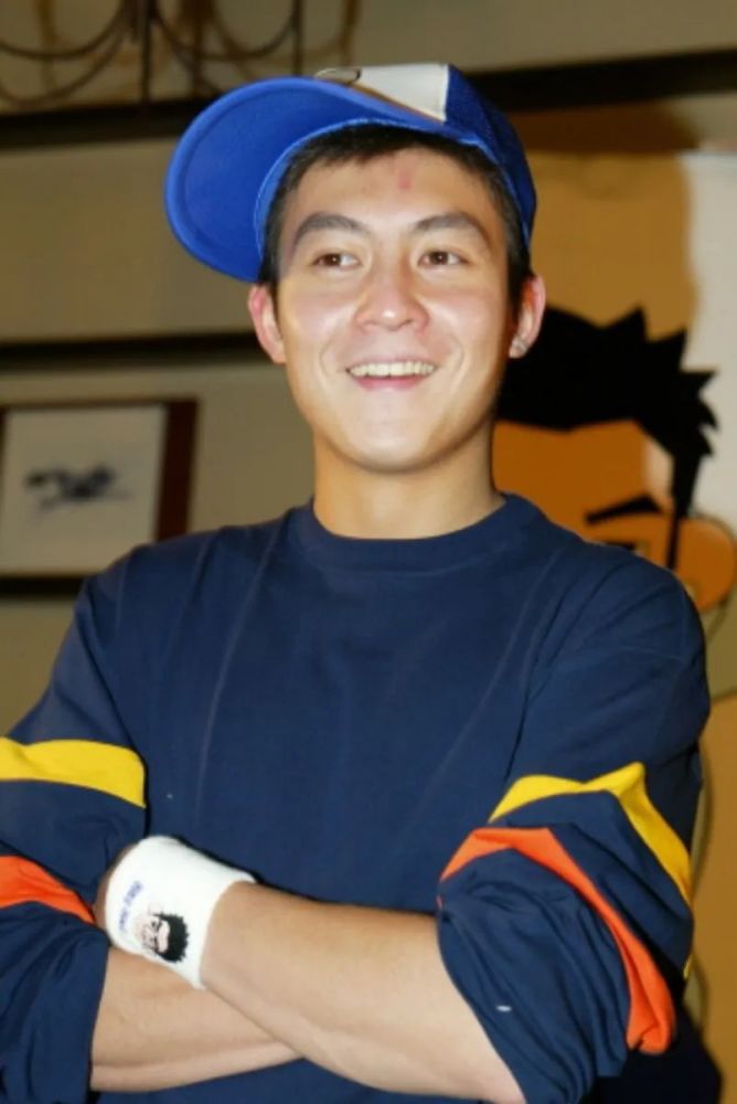 陈冠希|40岁陈冠希玩直播被嘲未老先衰，香港网友：阿娇见到都要掉头走