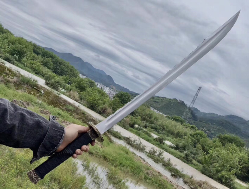 战刀-苍天破,弹簧钢锻打刀背竹节设计