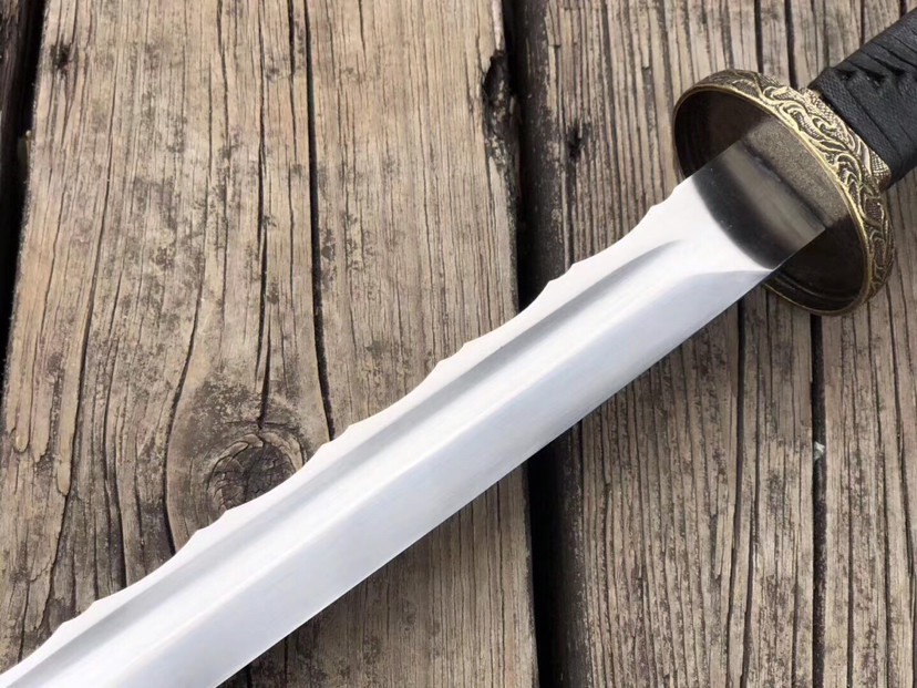 战刀-苍天破,弹簧钢锻打刀背竹节设计