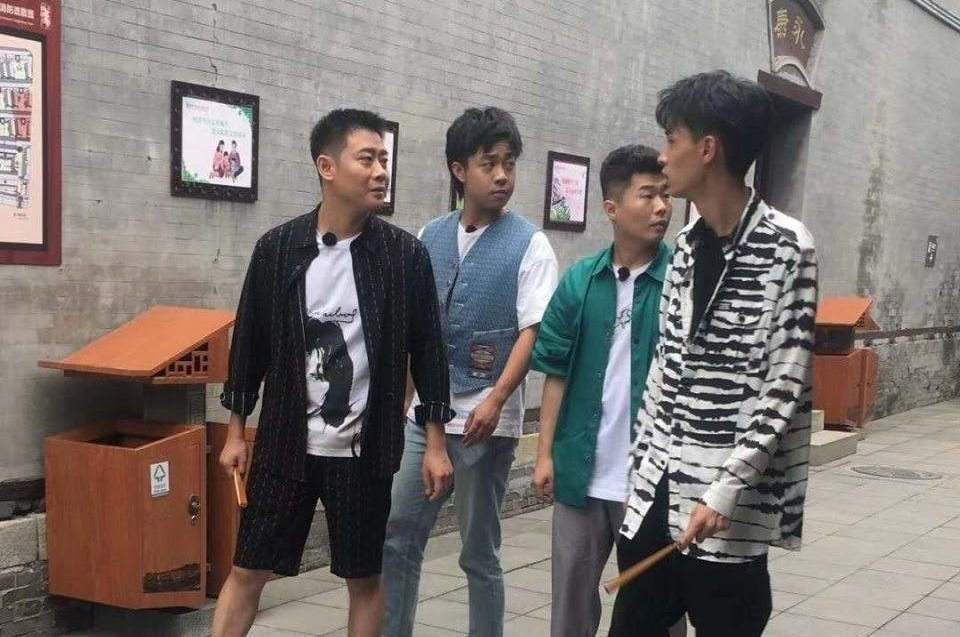 郭德纲|德云社团综人选惹争议，颜值低的队长全落选，郭德纲现在只看脸？