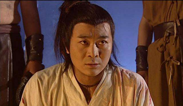 古龙|古龙写了一部小说，前半部像《连城诀》，后半部像《倚天屠龙记》