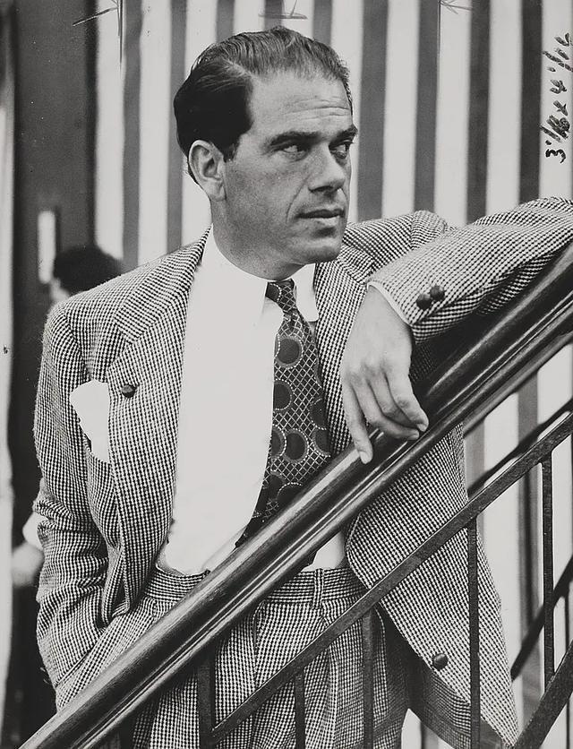 格利高里-派克|初定人选全部拒演，因经费不足选择新人，却成就了一部惊世之作