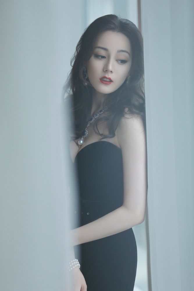 杨幂|沈腾《快本》吐槽嘉行不培养好演员，杨幂现场反击，火药味十足