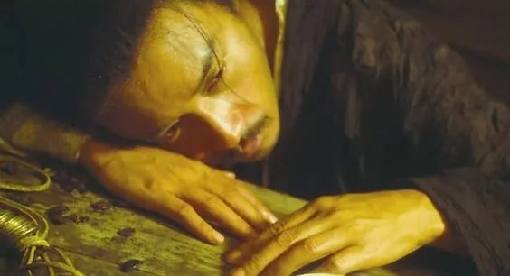 张含韵|酸甜土妹变轻熟美人的张含韵，大脑这个地方和常人不一样？