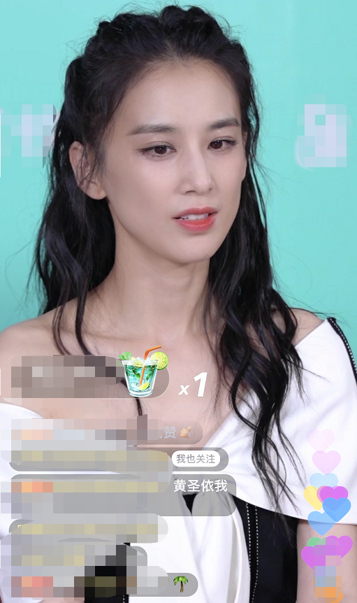 张萌|张萌黄圣依合体直播，张萌暗讽伊能静太作，最适合做“后妈”