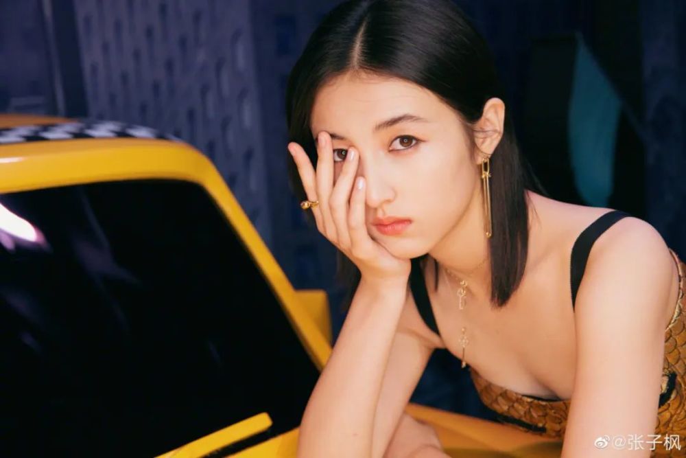 秦岚|过分美丽的秦岚，再一次用眼技征服了我！