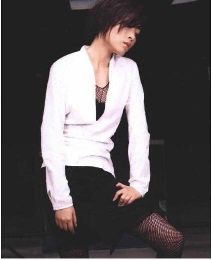 陈琳|陈琳：39岁在前夫生日当天、距离2婚100天时，从7楼跳下了结余生