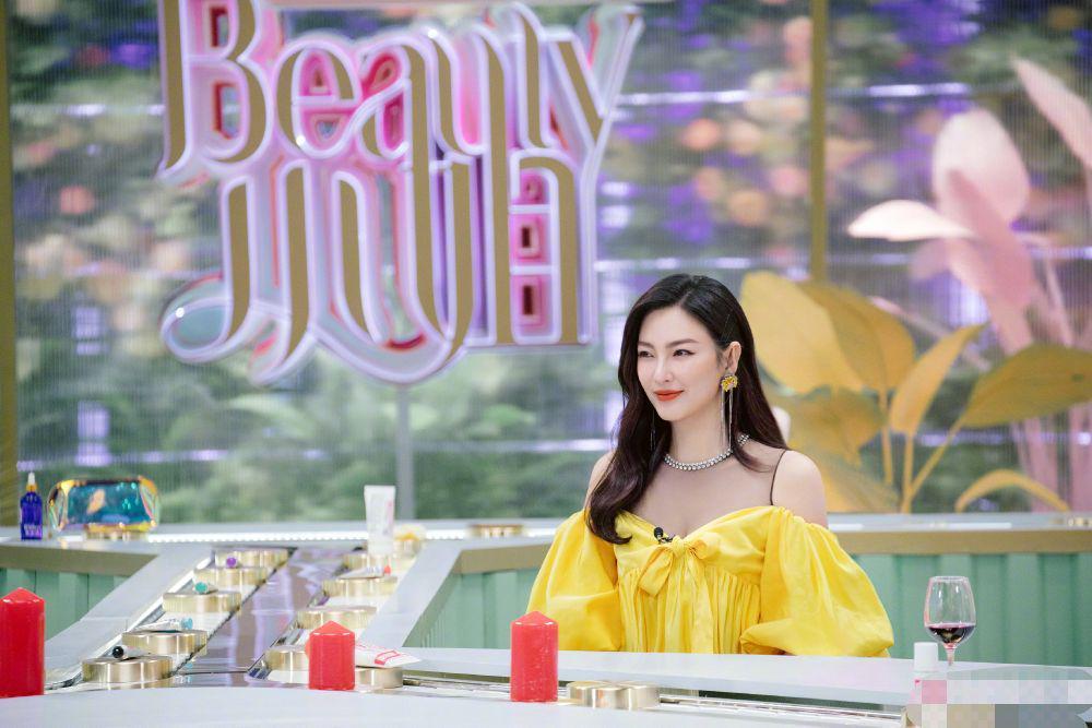 张雨绮|张雨绮批评流量明星没实力？网友：杨超越、肖战，说你们呢