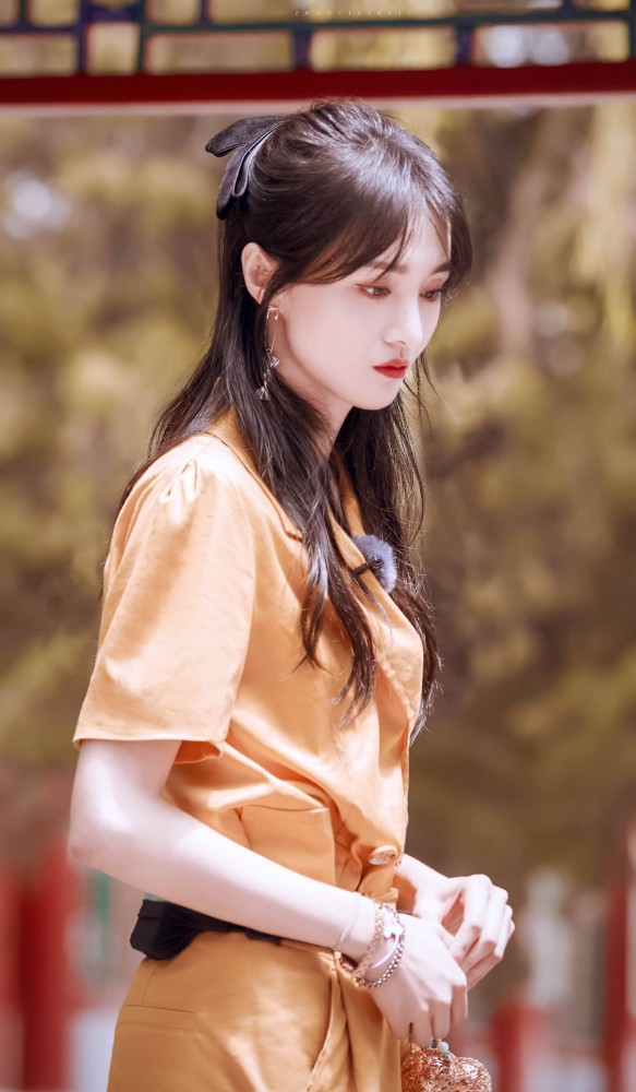 郑爽|被尬黑太惨！郑爽归还奇妙小森林道具，喊话节目组好有态度