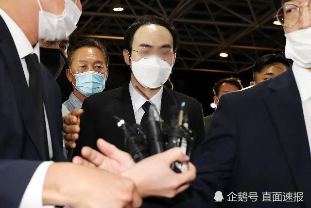 首尔市|爸爸 我来晚了！已故首尔市长朴元淳之子回韩国守灵 被免除隔离