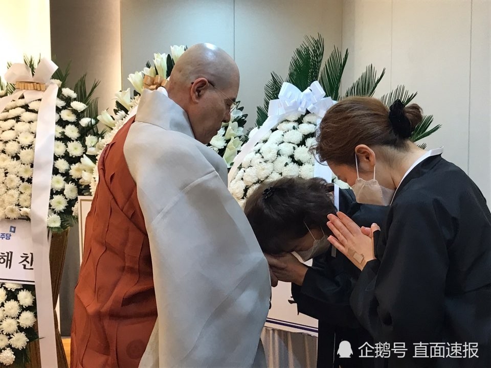 首尔市|爸爸 我来晚了！已故首尔市长朴元淳之子回韩国守灵 被免除隔离