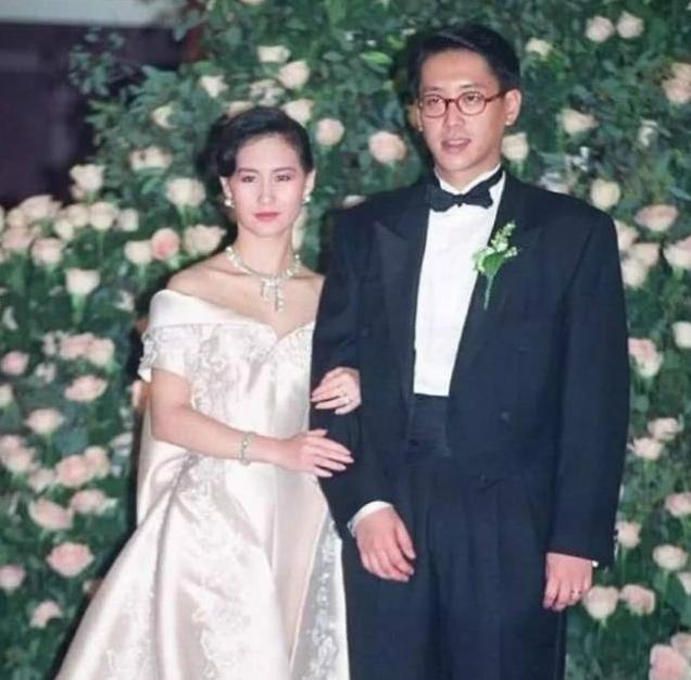 李嘉欣|潇洒的许晋亨：420亿家产花不完，爱泡女明星，娶李嘉欣为妻