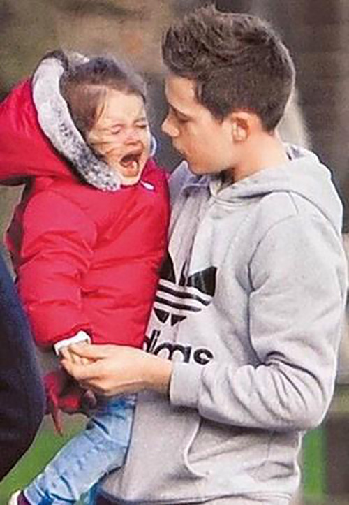 贝克汉姆|贝克汉姆21岁长子成功求婚后，维多利亚再宣布喜讯：就要结婚了