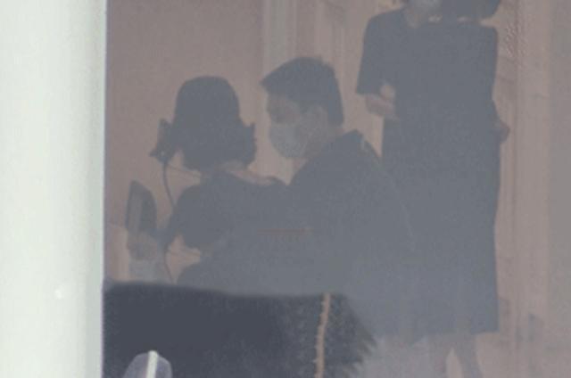 白百何|白百何近照曝光被指不修边幅，衣着邋遢似素人，刘海结块紧贴脑门