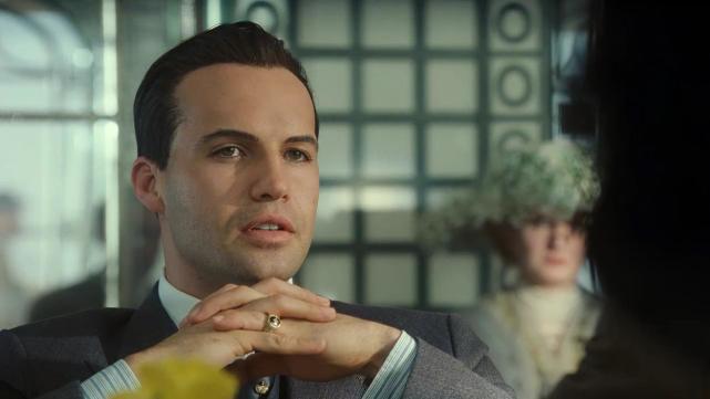 泰坦尼克号卡尔对露丝自作多情爱上一个不爱自己的人你该怎么办